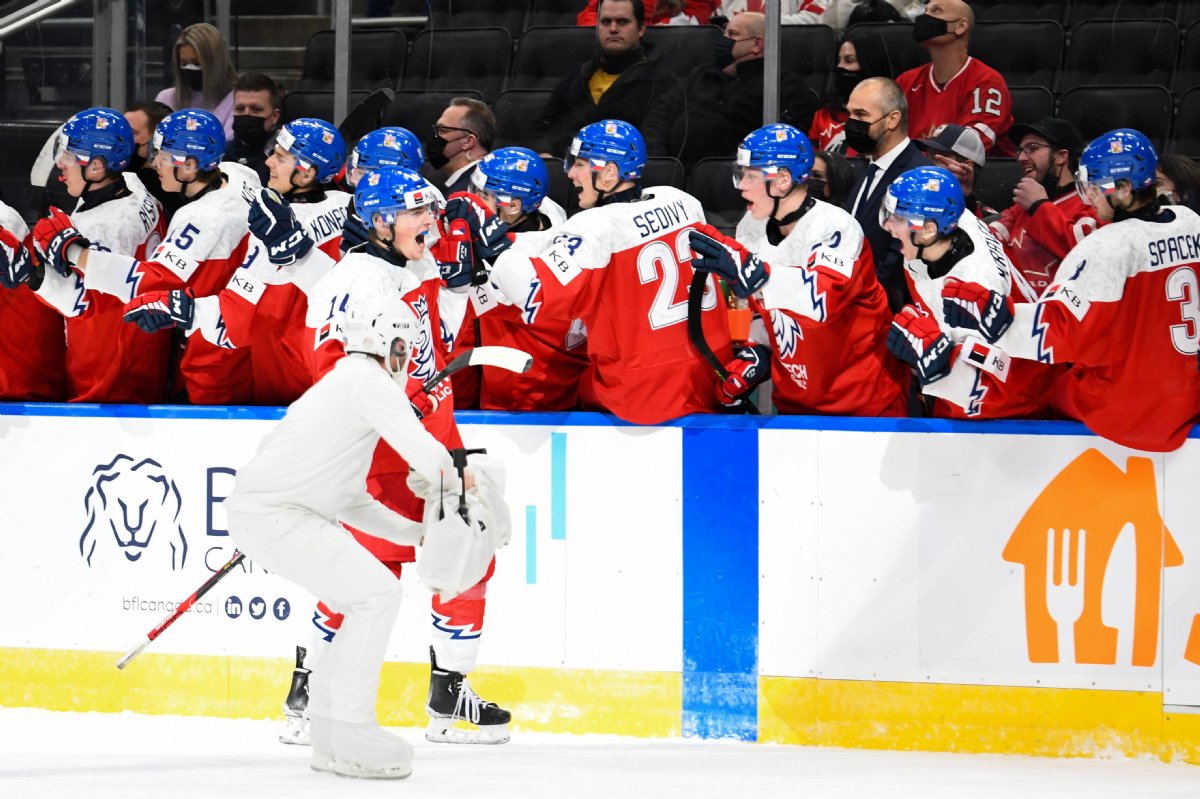český tým slaví zvýšení na 3:1 proti Kanadě